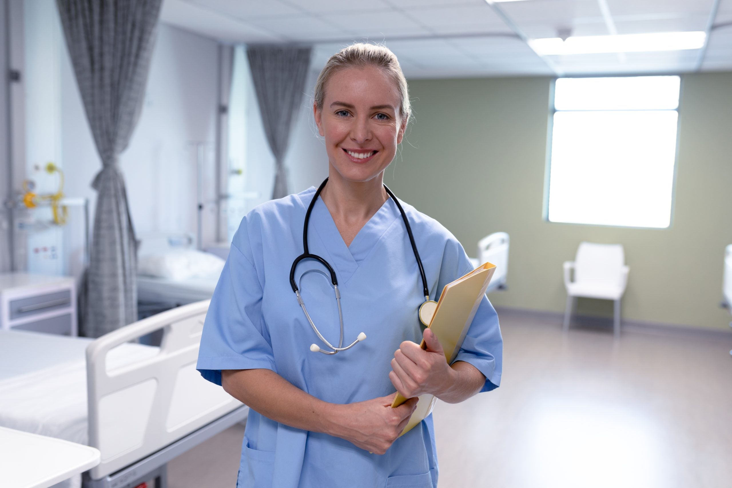 What Does an Intensive Care Nurse Do? Life-Saving Skills in Critical Settings image