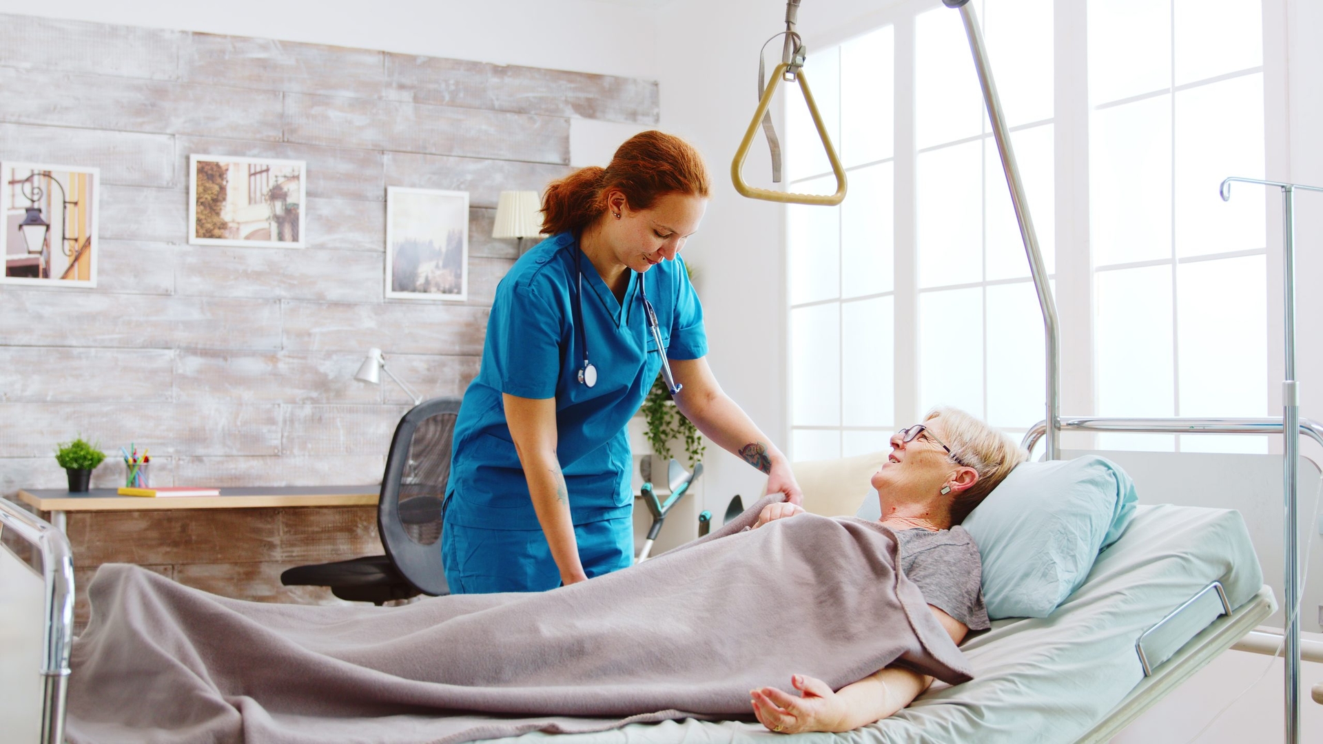 Temporary vs. Permanent Nursing Staff